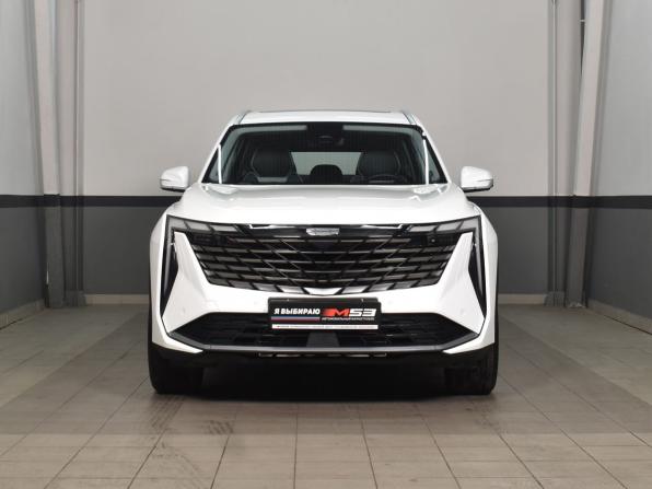 Geely Atlas II с пробегом 2023 года, цена 2 749 999 рублей, 5428 км, внедорожник, Автокод Объявления