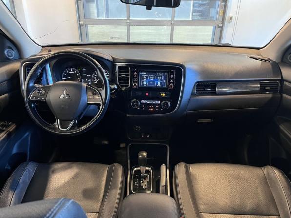 Mitsubishi Outlander III Рестайлинг 2 с пробегом 2017 года, цена 1 900 000 рублей, 193700 км, внедорожник, Автокод Объявления