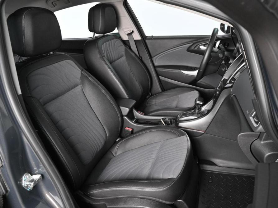 Opel Astra J Рестайлинг Ростов-на-Дону  - изображение 8