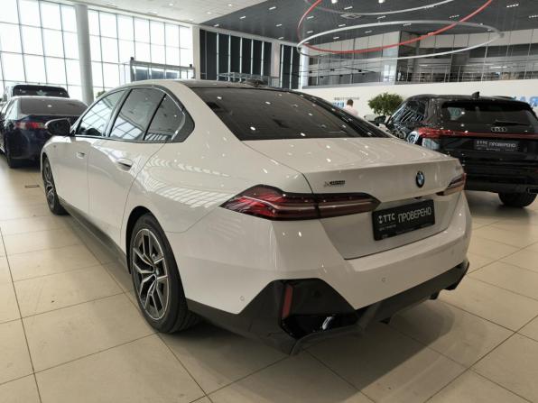 BMW 5 серии VIII (G60/G61/G68) с пробегом 2024 года, цена 7 700 000 рублей, 67418 км, седан, Автокод Объявления