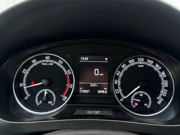 Skoda Rapid I Рестайлинг с пробегом 2018 года, цена 1 370 000 рублей, 119321 км, лифтбек, Автокод Объявления
