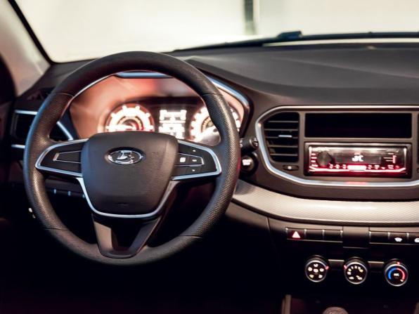 Lada (ВАЗ) Vesta I Рестайлинг (NG) с пробегом 2023 года, цена 1 099 000 рублей, 60860 км, седан, Автокод Объявления