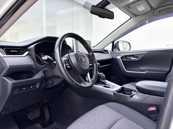 Toyota RAV4 V (XA50) с пробегом 2021 года, цена 3 899 000 рублей, 73500 км, внедорожник, Автокод Объявления