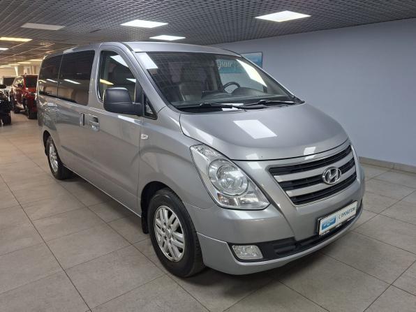Hyundai Grand Starex I Рестайлинг с пробегом 2018 года, цена 2 400 000 рублей, 157042 км, минивэн, Автокод Объявления