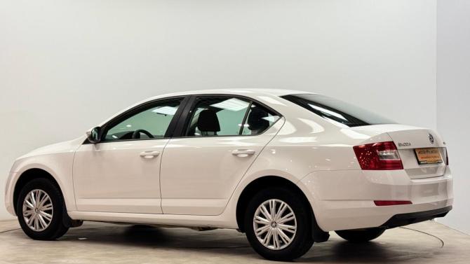 Skoda Octavia III (A7) с пробегом 2014 года, цена 1 050 000 рублей, 224800 км, лифтбек, Автокод Объявления