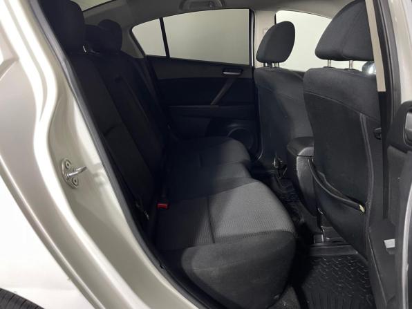 Mazda 3 II (BL) Рестайлинг с пробегом 2012 года, цена 990 000 рублей, 136278 км, седан, Автокод Объявления