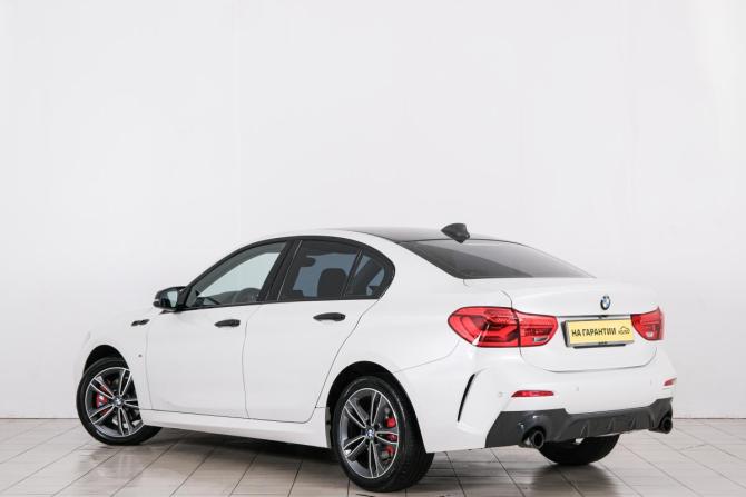 BMW 1 серии III (F40) с пробегом 2022 года, цена 2 250 000 рублей, 33100 км, хэтчбек, Автокод Объявления