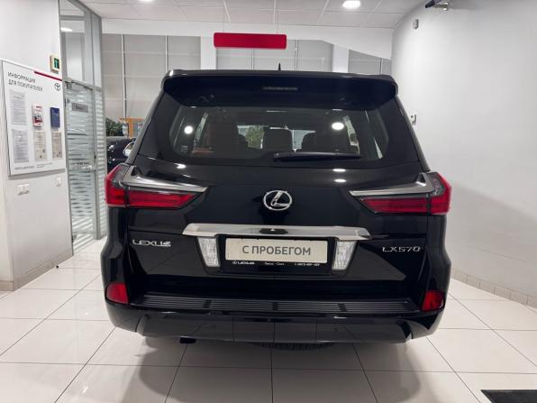 Lexus LX III Рестайлинг 2 с пробегом 2016 года, цена 9 400 000 рублей, 40000 км, внедорожник, Автокод Объявления