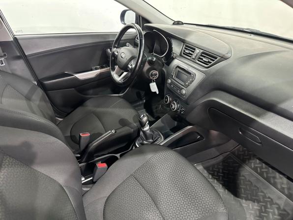 Kia Rio III с пробегом 2015 года, цена 879 000 рублей, 101000 км, хэтчбек, Автокод Объявления