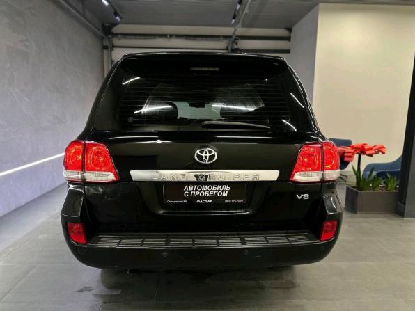 Toyota Land Cruiser 200 Series с пробегом 2008 года, цена 2 399 000 рублей, 279855 км, внедорожник, Автокод Объявления