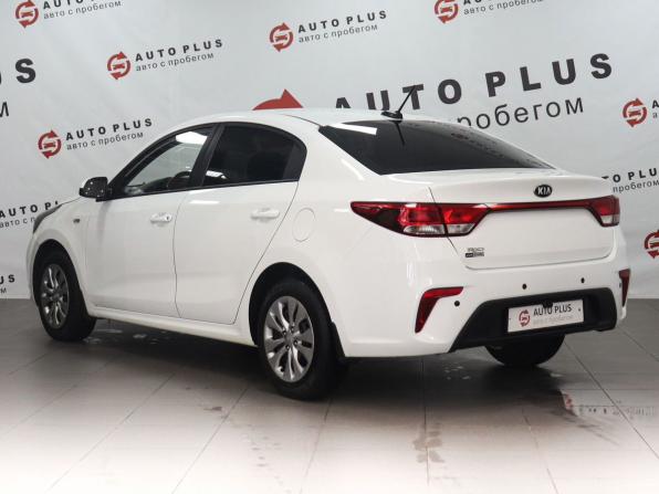 Kia Rio IV с пробегом 2018 года, цена 1 075 000 рублей, 266000 км, седан, Автокод Объявления