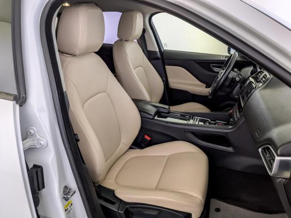 Jaguar F-Pace I с пробегом 2018 года, цена 2 650 000 рублей, 172162 км, внедорожник, Автокод Объявления