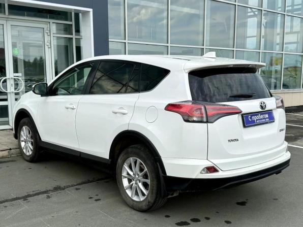 Toyota RAV4 IV (XA40) Рестайлинг с пробегом 2015 года, цена 2 050 000 рублей, 123000 км, внедорожник, Автокод Объявления