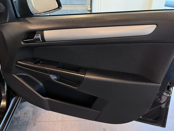Opel Astra H Рестайлинг с пробегом 2012 года, цена 510 000 рублей, 243716 км, седан, Автокод Объявления