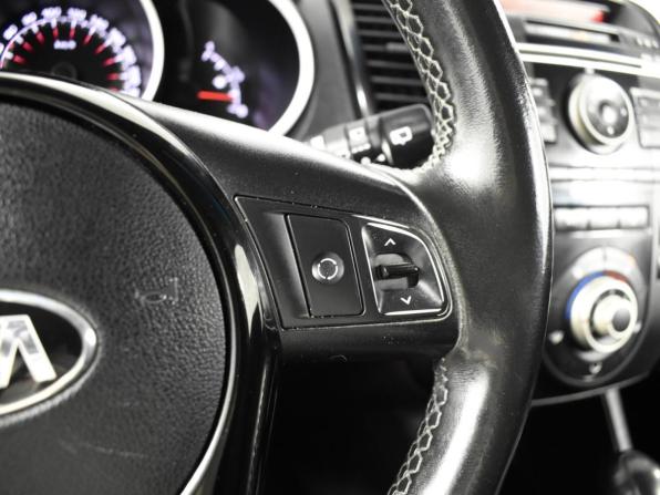 Kia Venga I с пробегом 2013 года, цена 739 900 рублей, 235736 км, компактвэн, Автокод Объявления