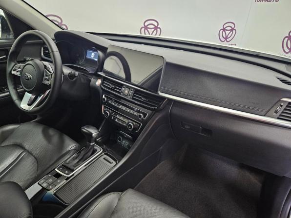 Kia Optima IV Рестайлинг с пробегом 2018 года, цена 2 040 000 рублей, 71631 км, седан, Автокод Объявления