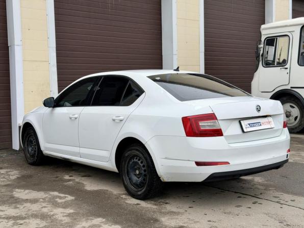 Skoda Octavia III (A7) с пробегом 2017 года, цена 860 000 рублей, 448806 км, лифтбек, Автокод Объявления