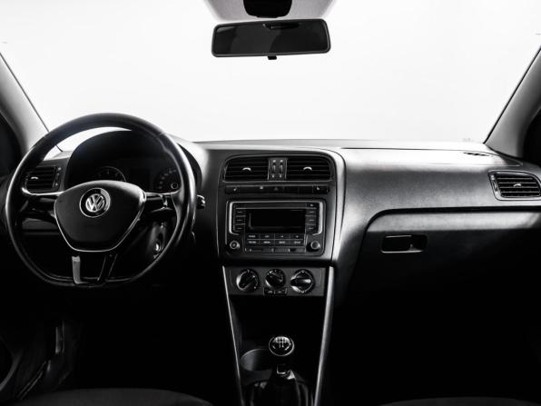 Volkswagen Polo V Рестайлинг с пробегом 2016 года, цена 798 000 рублей, 165388 км, седан, Автокод Объявления