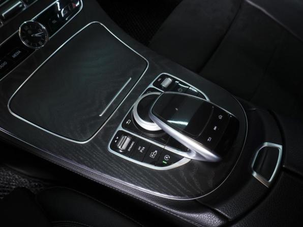 Mercedes-Benz E-Класс V (W213 S213 C238) с пробегом 2018 года, цена 3 390 000 рублей, 136570 км, седан, Автокод Объявления