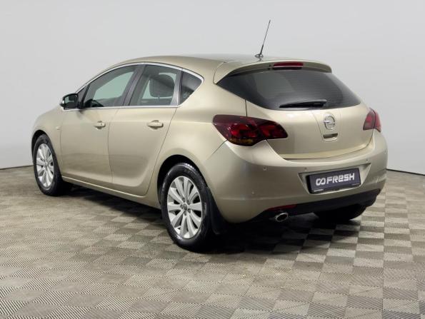 Opel Astra J с пробегом 2011 года, цена 649 900 рублей, 210633 км, хэтчбек, Автокод Объявления