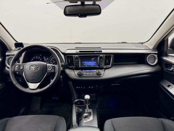 Toyota RAV4 IV (XA40) Рестайлинг с пробегом 2017 года, цена 2 019 000 рублей, 259236 км, внедорожник, Автокод Объявления