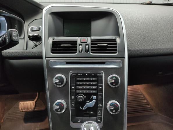 Volvo XC60 I Рестайлинг с пробегом 2015 года, цена 1 780 000 рублей, 287296 км, внедорожник, Автокод Объявления