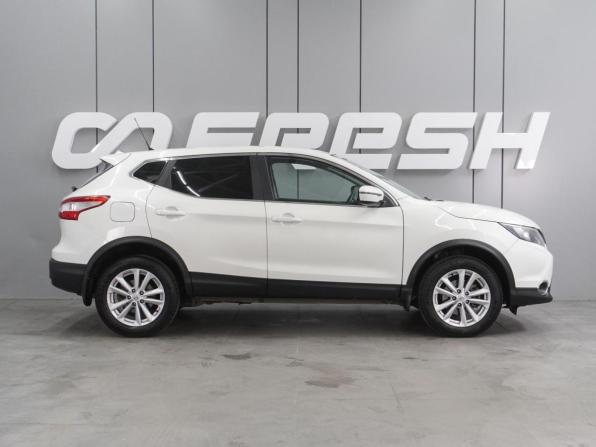 Nissan Qashqai II с пробегом 2015 года, цена 1 379 000 рублей, 122451 км, внедорожник, Автокод Объявления