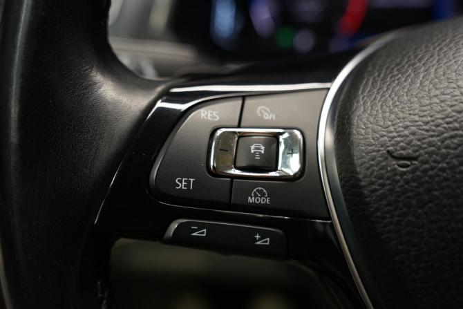 Volkswagen Tiguan II с пробегом 2019 года, цена 2 395 000 рублей, 107046 км, внедорожник, Автокод Объявления