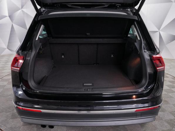 Volkswagen Tiguan II с пробегом 2018 года, цена 2 585 000 рублей, 150000 км, внедорожник, Автокод Объявления