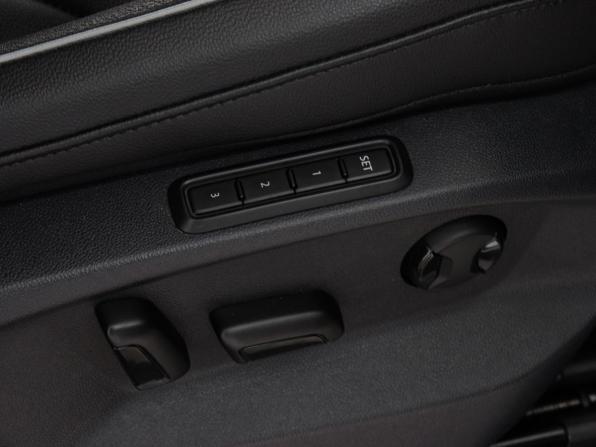 Volkswagen Tiguan II Рестайлинг с пробегом 2021 года, цена 3 150 000 рублей, 95809 км, внедорожник, Автокод Объявления