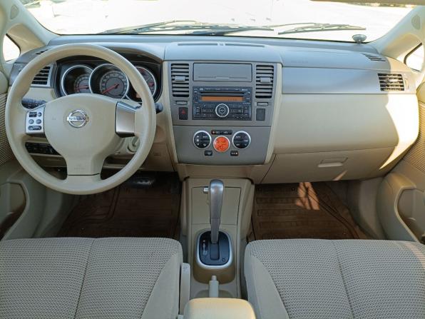 Nissan Tiida I Рестайлинг с пробегом 2010 года, цена 699 000 рублей, 136850 км, седан, Автокод Объявления