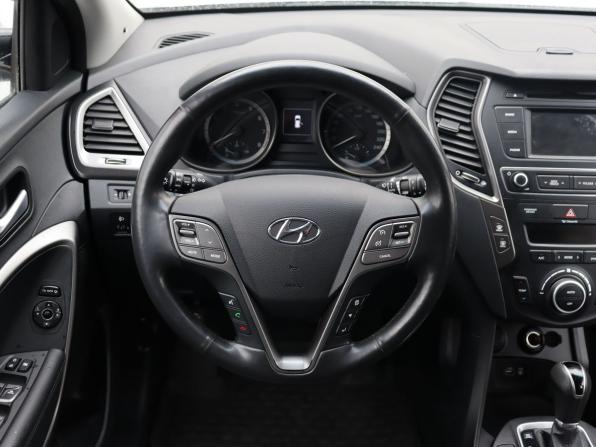 Hyundai Santa Fe III Рестайлинг с пробегом 2015 года, цена 2 400 000 рублей, 56624 км, внедорожник, Автокод Объявления