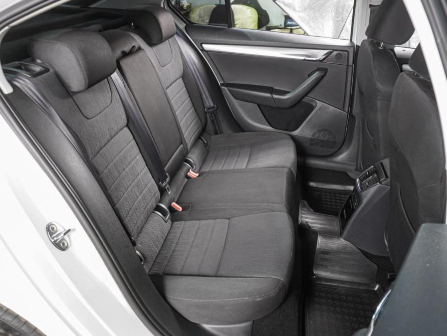 Skoda Octavia III (A7) Воронеж  - изображение 7