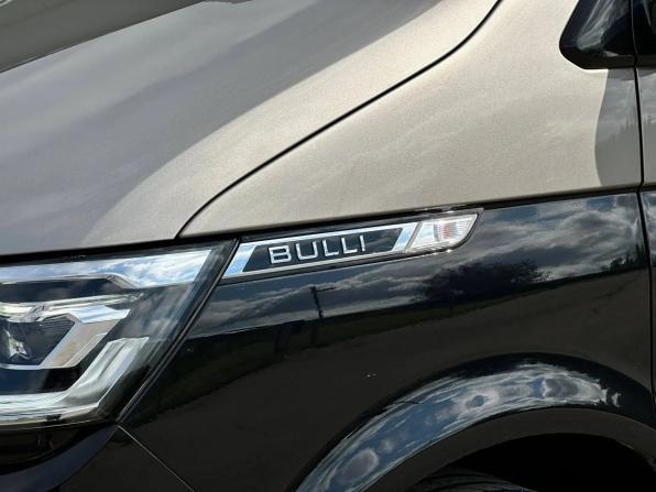 Volkswagen Multivan T6 Рестайлинг с пробегом 2021 года, цена 7 350 000 рублей, 79045 км, минивэн, Автокод Объявления