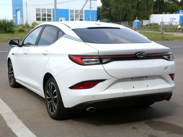 JAC J7 I с пробегом 2021 года, цена 1 292 000 рублей, 120800 км, лифтбек, Автокод Объявления