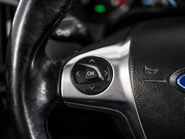 Ford Focus III с пробегом 2013 года, цена 760 000 рублей, 131323 км, хэтчбек, Автокод Объявления