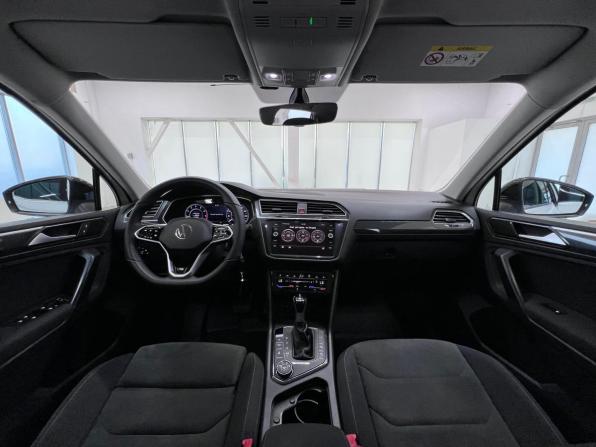 Volkswagen Tiguan II с пробегом 2017 года, цена 2 450 000 рублей, 165460 км, внедорожник, Автокод Объявления