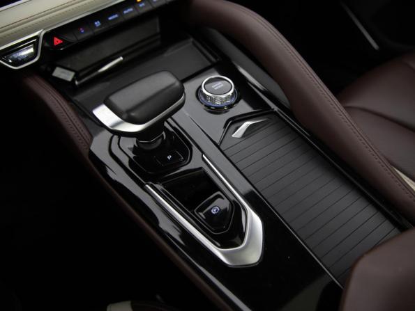 Geely Monjaro I с пробегом 2023 года, цена 2 799 000 рублей, 92243 км, внедорожник, Автокод Объявления