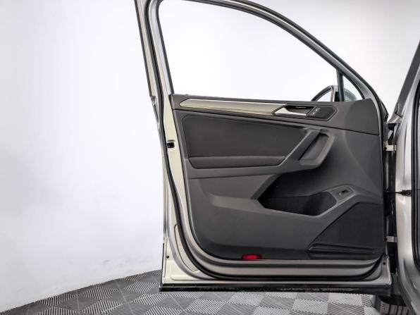 Volkswagen Tiguan II с пробегом 2018 года, цена 2 720 000 рублей, 89711 км, внедорожник, Автокод Объявления