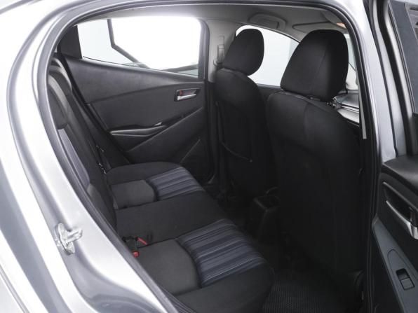 Mazda Demio IV (DJ) с пробегом 2014 года, цена 959 000 рублей, 124698 км, хэтчбек, Автокод Объявления