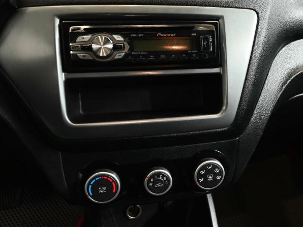 Kia Rio III Рестайлинг с пробегом 2015 года, цена 970 000 рублей, 164217 км, седан, Автокод Объявления