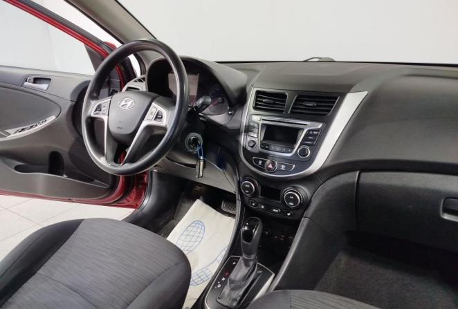 Hyundai Solaris I Рестайлинг с пробегом 2016 года, цена 1 014 000 рублей, 176474 км, седан, Автокод Объявления