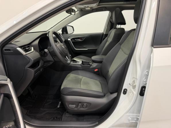 Toyota RAV4 V (XA50) с пробегом 2025 года, цена 4 090 000 рублей, 45 км, внедорожник, Автокод Объявления