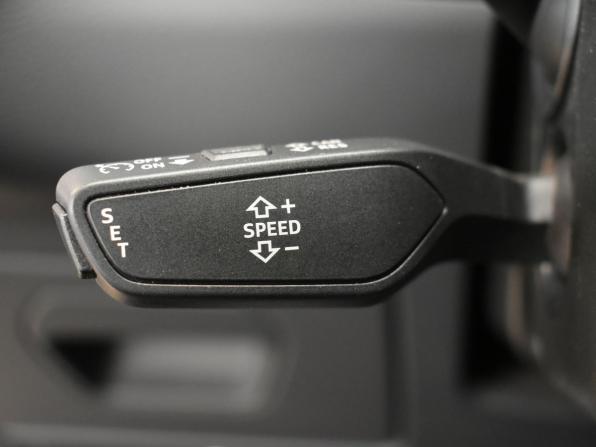 Audi A6 V (C8) Рестайлинг с пробегом 2024 года, цена 6 890 000 рублей, 32800 км, седан, Автокод Объявления