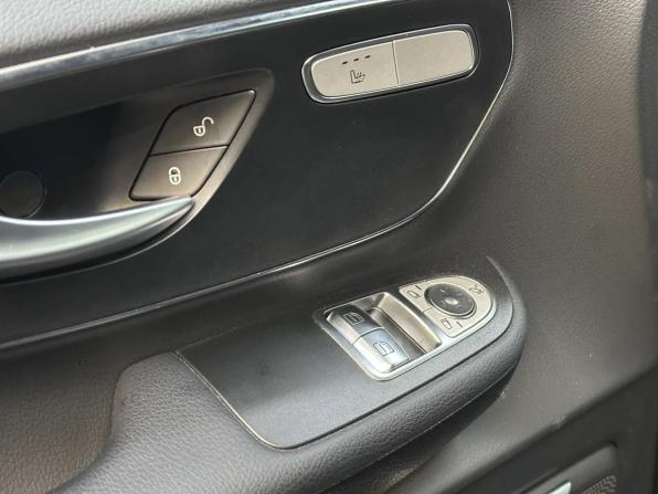 Mercedes-Benz V-Класс III (W447) Рестайлинг 2 с пробегом 2024 года, цена 12 990 000 рублей, 38256 км, минивэн, Автокод Объявления
