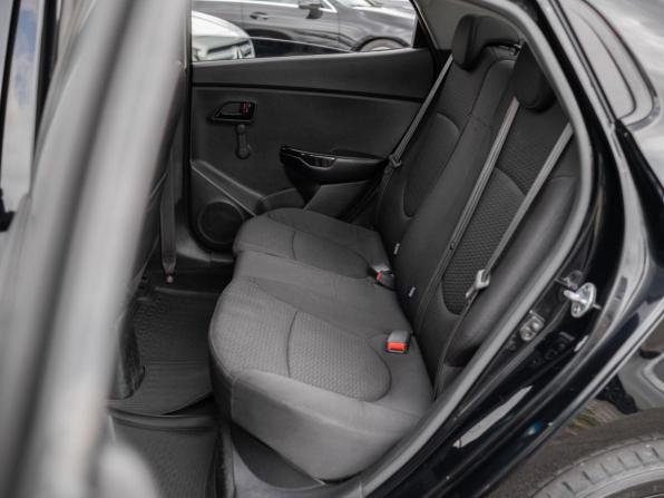 Kia Rio III Рестайлинг с пробегом 2016 года, цена 1 299 000 рублей, 61243 км, седан, Автокод Объявления
