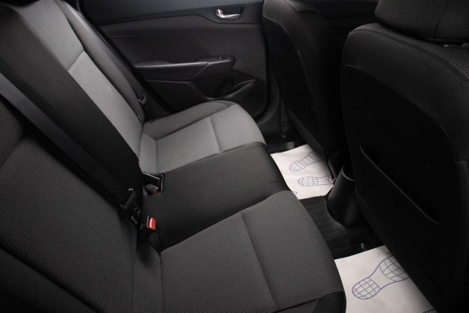 Hyundai Solaris II с пробегом 2018 года, цена 1 359 000 рублей, 70000 км, седан, Автокод Объявления