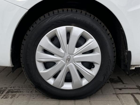Lada (ВАЗ) Vesta I Рестайлинг (NG) с пробегом 2023 года, цена 1 300 000 рублей, 25599 км, седан, Автокод Объявления