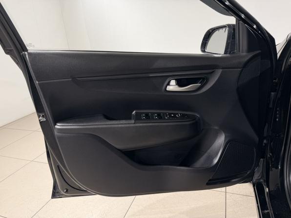 Kia Rio IV с пробегом 2018 года, цена 1 299 000 рублей, 98813 км, седан, Автокод Объявления