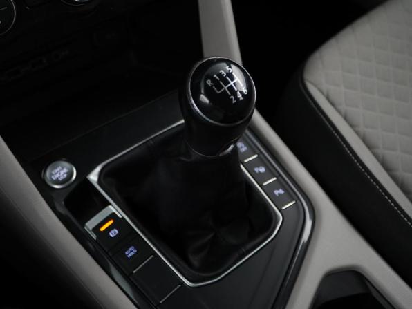 Volkswagen Tiguan II с пробегом 2018 года, цена 2 149 046 рублей, 207992 км, внедорожник, Автокод Объявления
